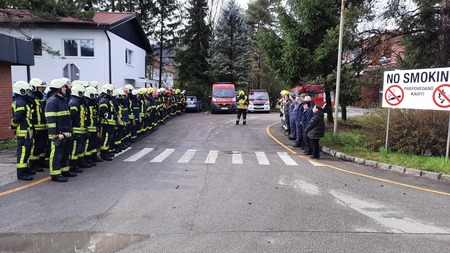 Gasilska vaja_Fenolit_01